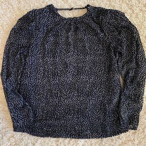 Express blouse never worn !!